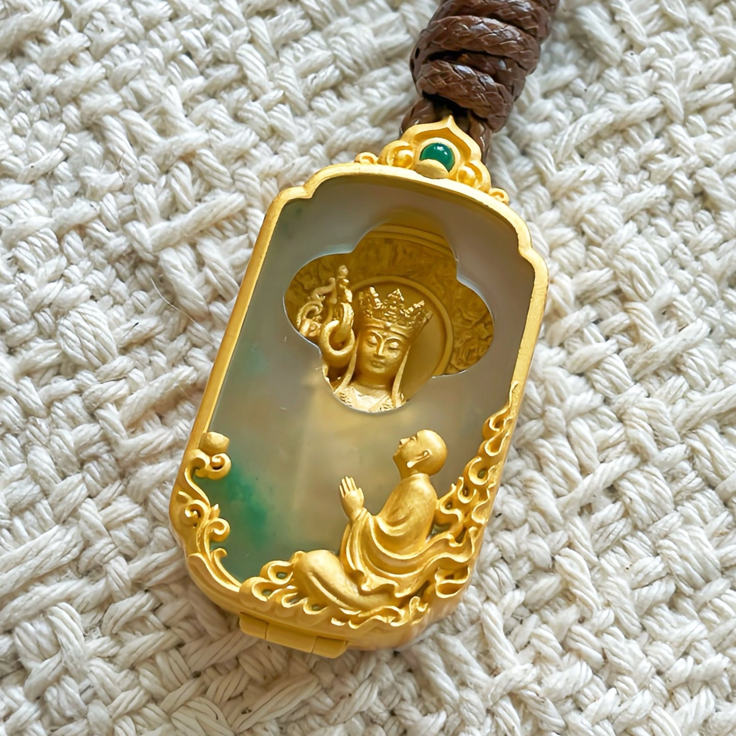 Personalized Guardian Pendant – 925 Silver Green Jade Locket – Four Leaf Clover Good Luck Charm – Custom Zodiac Gift for Her Him