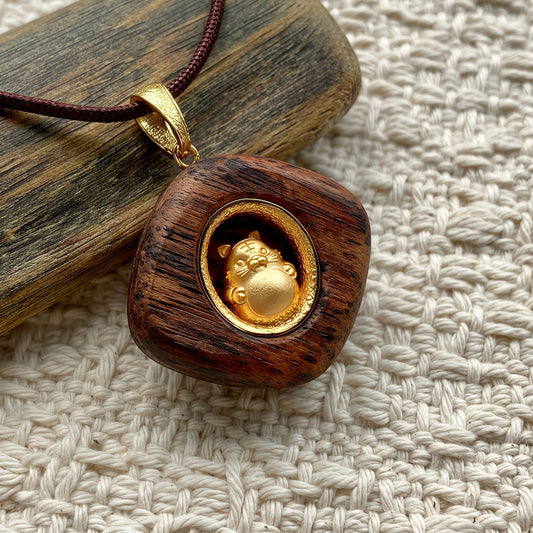 Wood Tiger Zodiac Necklace – Gold Plated Birth Animal Pendant – Custom Engraved